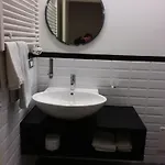 Uniclub House