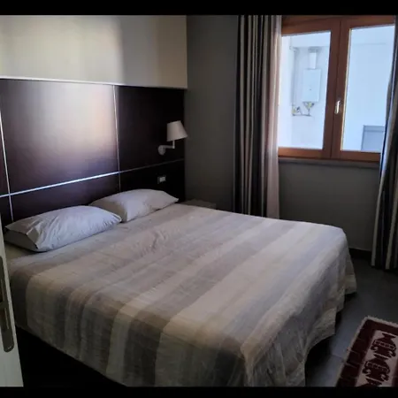 Uniclub House דירה *