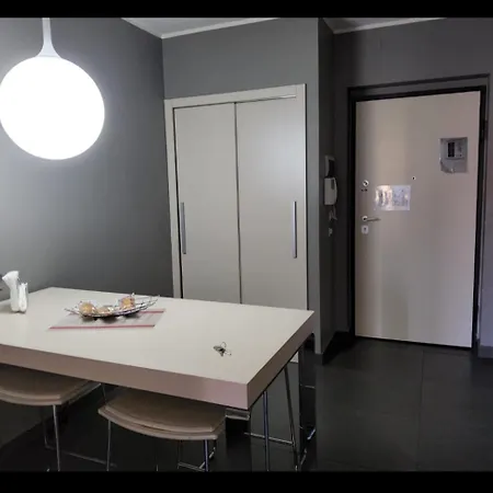 아파트 Uniclub House 코센차