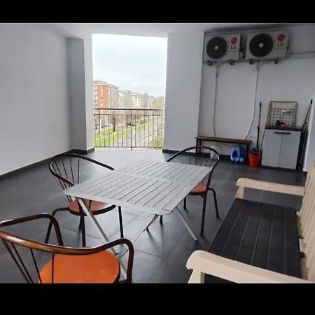 Uniclub House Apartamento