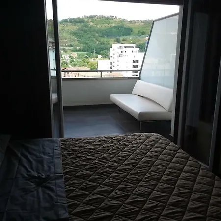 Uniclub House 아파트 코센차