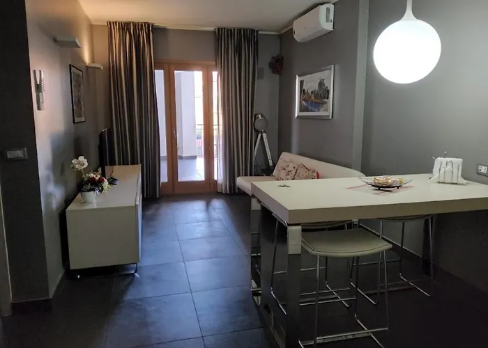 Uniclub House Apartamento Cosença