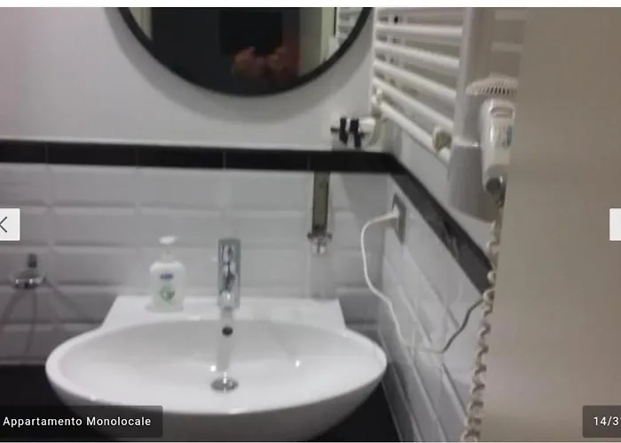 Uniclub House Apartamento Cosença