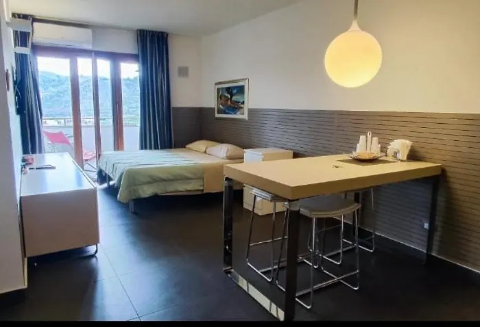 Appartamento Uniclub House *