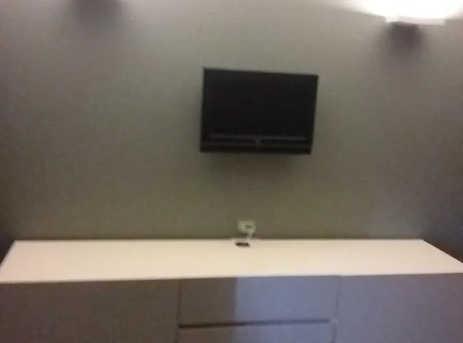 Uniclub House קוסנזה